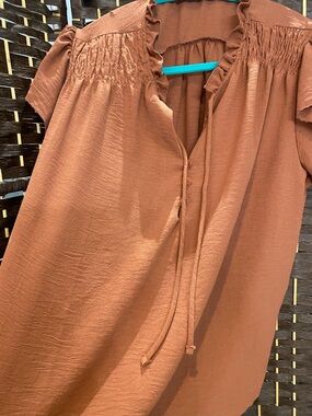 Women's Rust Brown Ruffle Neck Short Sleeve Top